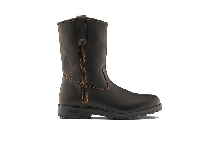 Schwarzer Lederstiefel mit mittelhohem Schaft und sichtbaren Nähten